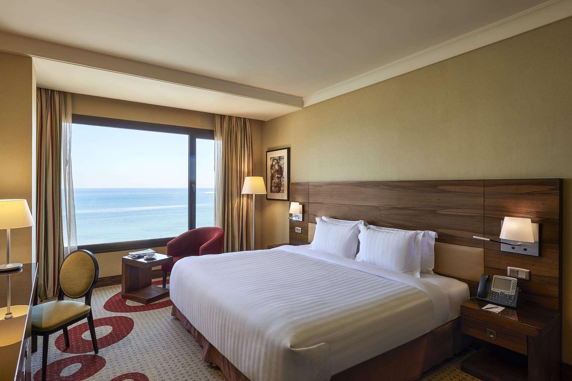 Safir Fintas Hotel Kuwait Кувейт Экстерьер фото A room at the hotel